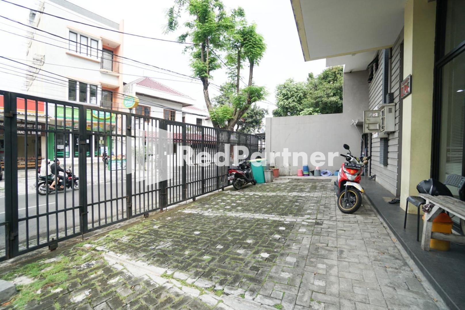 Toba Mansion Syariah Near Benhil Redpartner Hotel Jakarta Exterior photo